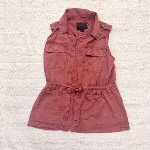 Sanctuary small women’s brick colored  Vest with tie waist cargo utility style